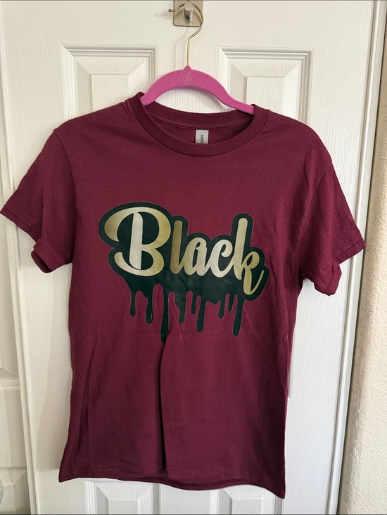 Gildan Other - Gildan Maroon Short Sleeve Tee with Black & Gold 'Black' Drip Graphic
